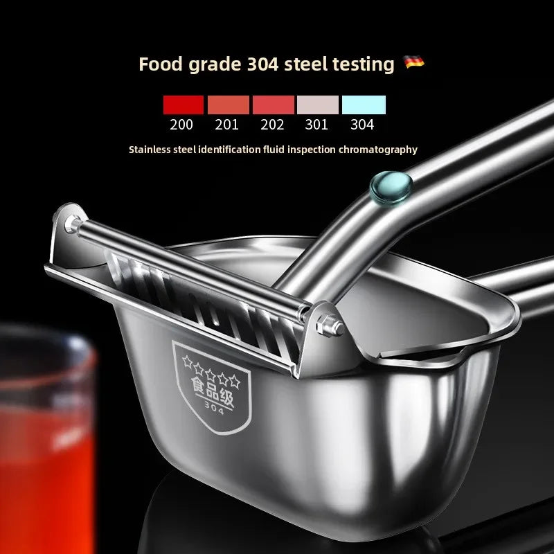 SipnBlend™ Stainless Steel Citrus Juicer